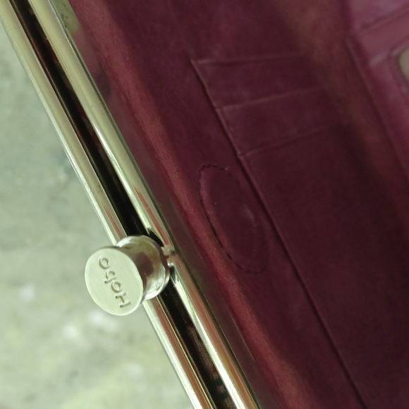 HOBO Lauren  wallet - Picture 8 of 16